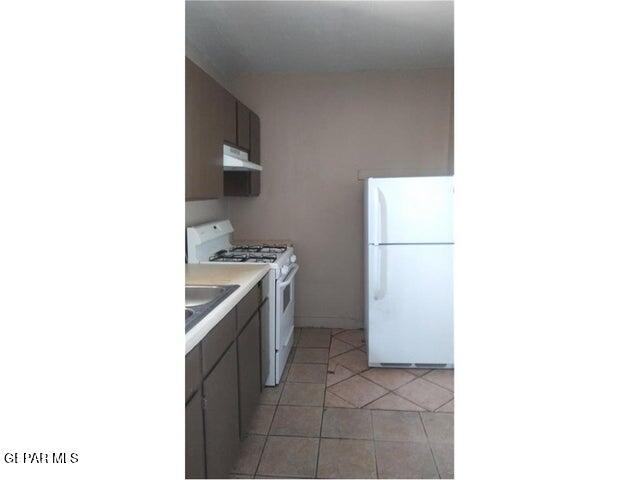 Foto del edificio - 8750 Gateway N Blvd