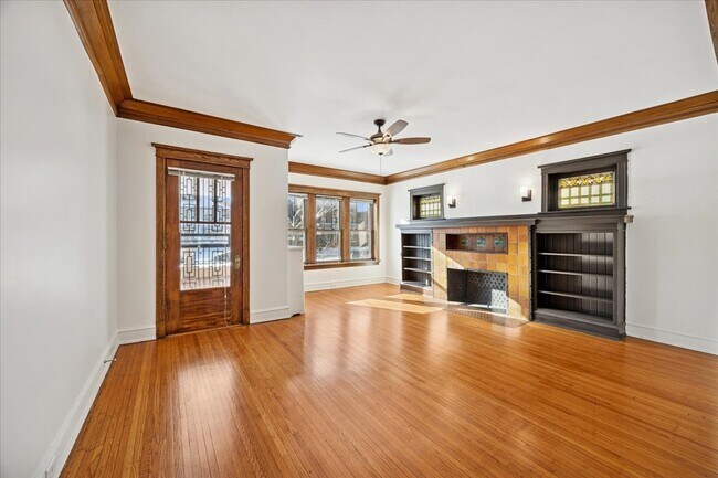 Foto del edificio - 5904 W Midway Park