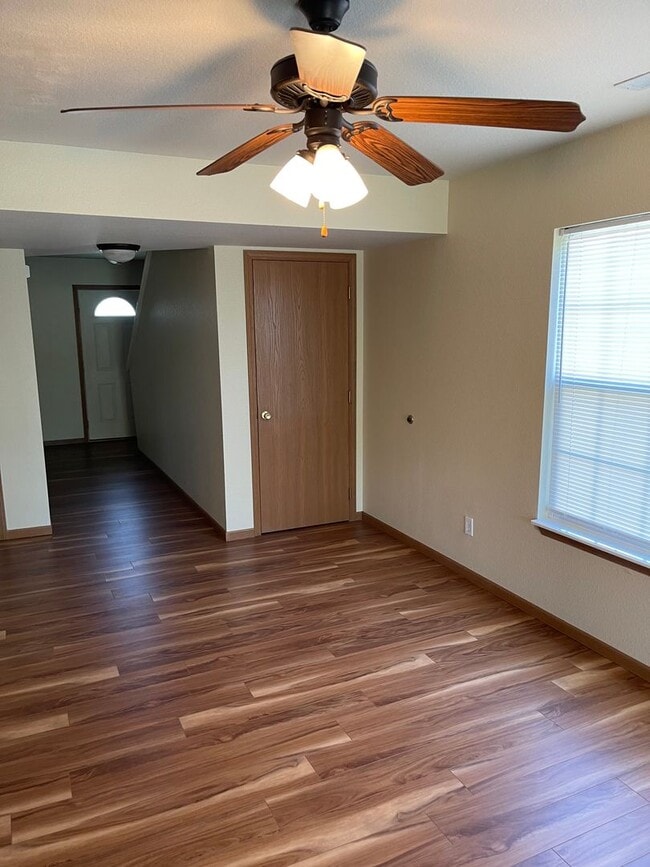 Building Photo - 16858 Hurricane Ln