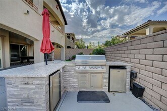 Building Photo - 358 Elder View Dr