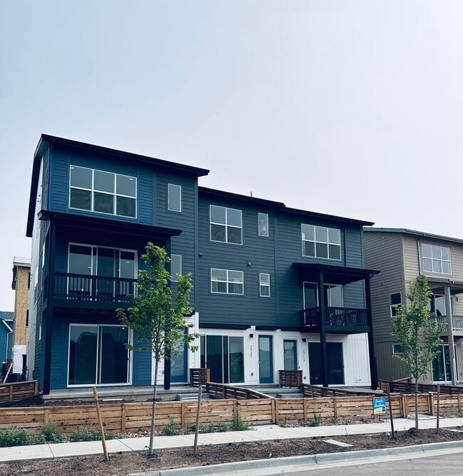 Building Photo - 2723 W 167th Pl