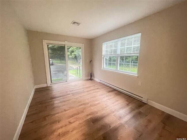 Foto del edificio - 275 Berwick Ct