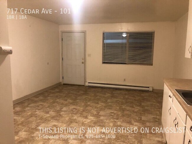 Building Photo - Ready for Move- In 1 Bedroom, 1 Bathroom U...