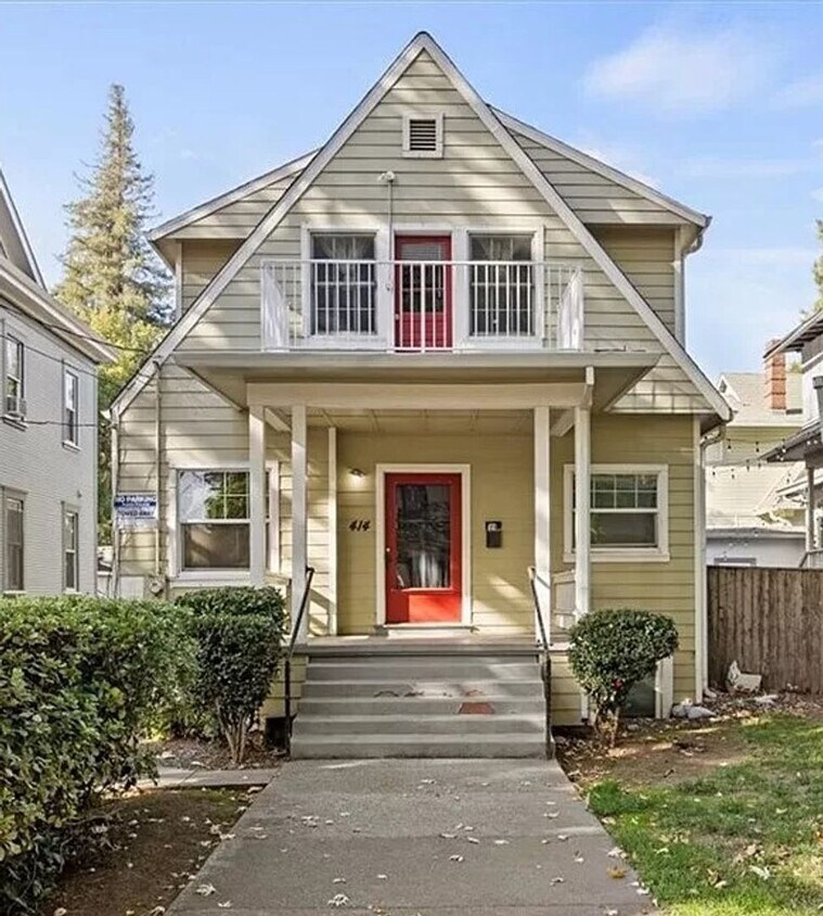 Primary Photo - 414 W 4th St