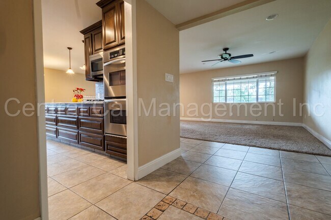 Building Photo - 3 Bedroom/2 Bath Home - $2195 per month!