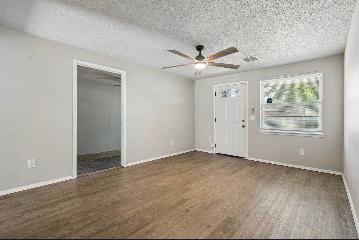 Foto del edificio - 4008 SE 46th St