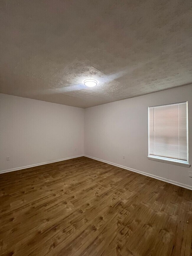 Photo - 1723 W Kentucky Street Apartment