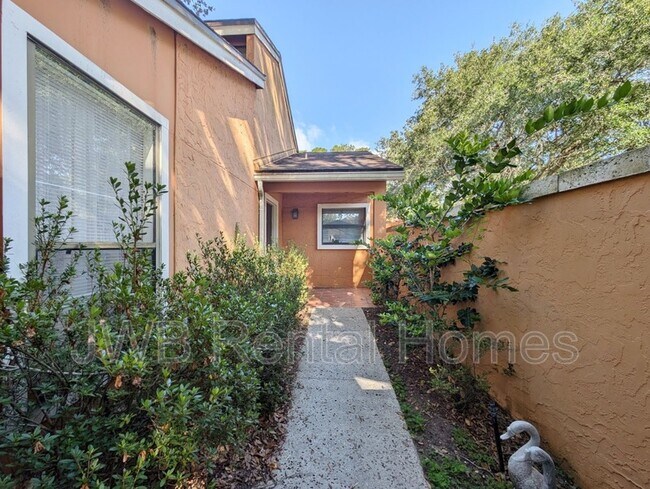 Foto del edificio - 763 Driftwood Cir