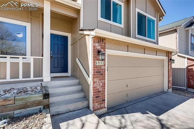 Building Photo - 6933 Sproul Lane