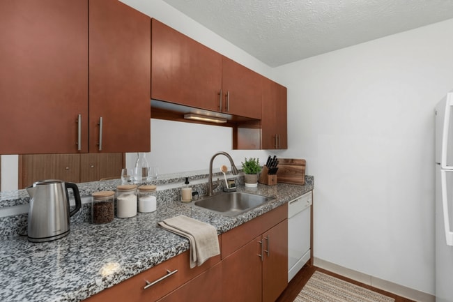 Building Photo - Benson Estates Apartments