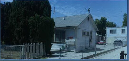 Primary Photo - Bronson Apartments
