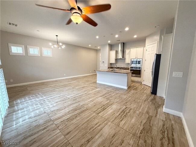 Building Photo - 81 Einstein Ridge Way