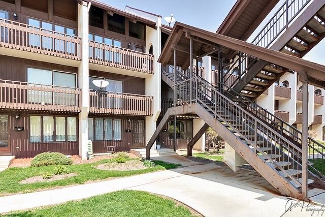 Building Photo - 6660 Wood River Dr