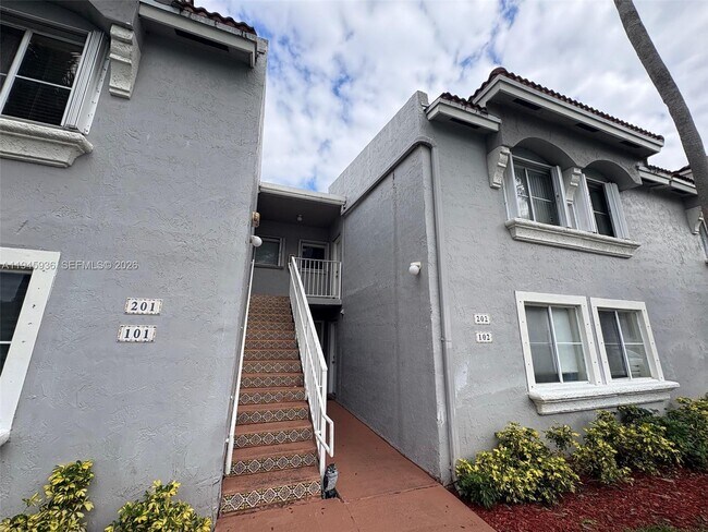 Foto del edificio - 4744 NW 114th Ave