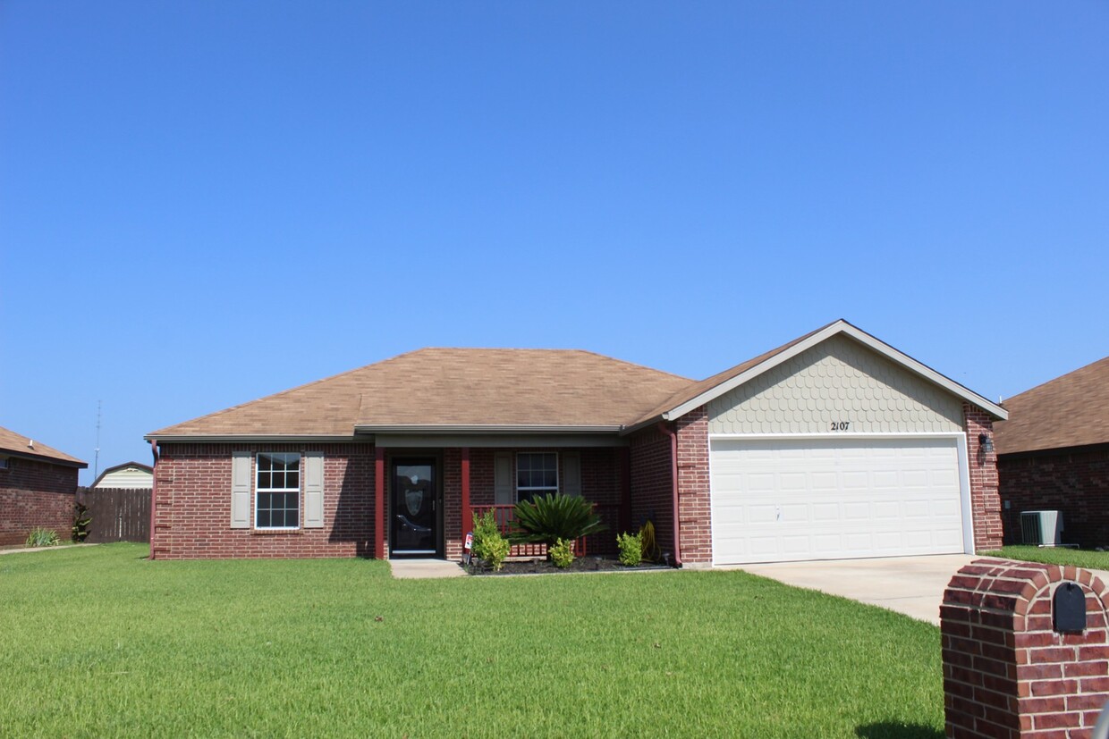 Primary Photo - 4 BEDROOM + OFFICE, BELTON ISD