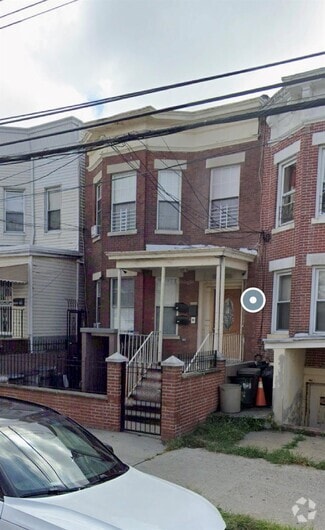 Building Photo - 102-06 32nd Ave
