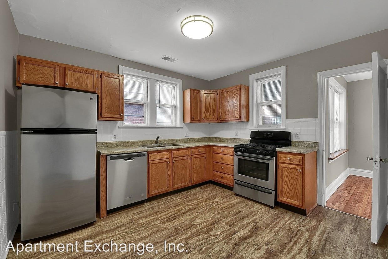 7232 Dartmouth Ave, University City, MO 63130 Apartment for Rent in