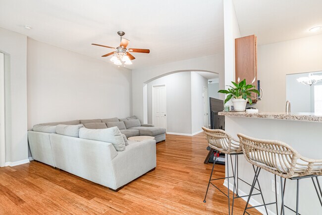 Foto del edificio - 9077 Polaris Lakes Dr