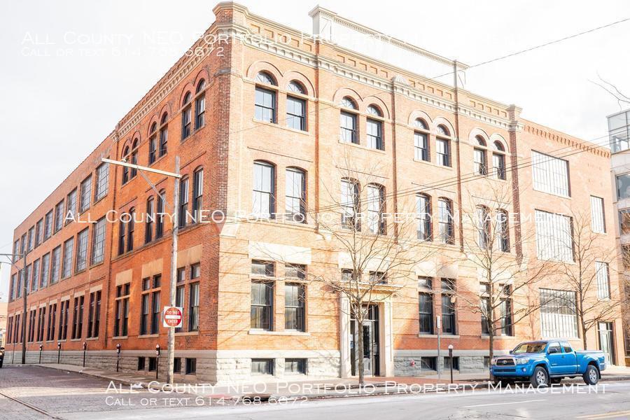 Primary Photo - 570 S Front St