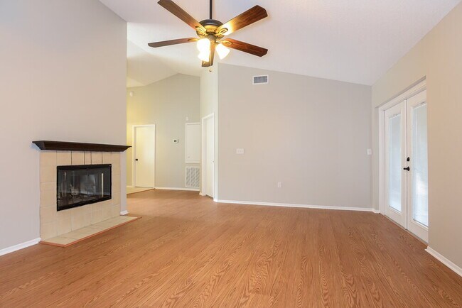 Foto del edificio - 3839 Marquise Ln