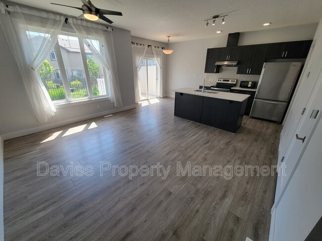 Building Photo - 4835 Wright Dr SW