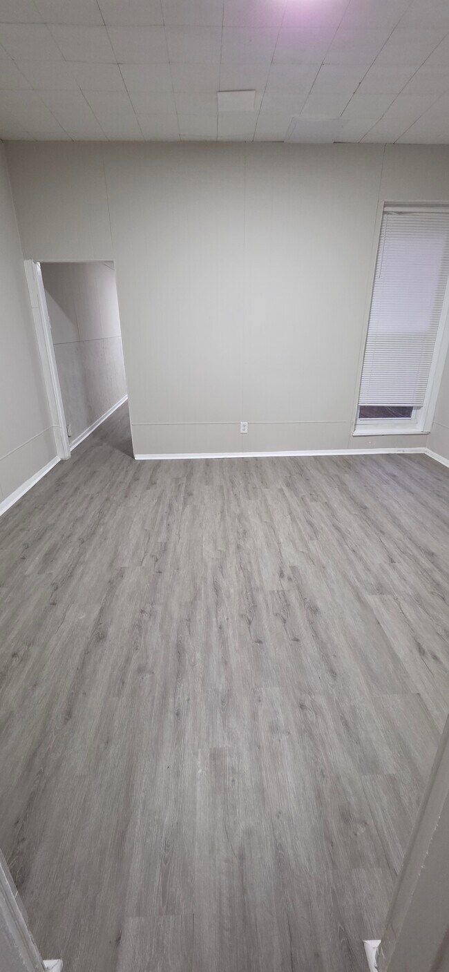 Foto del edificio - 311 N Calhoun St