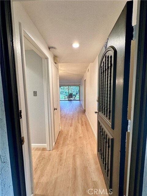 Foto principal - 31634 W Nine Dr