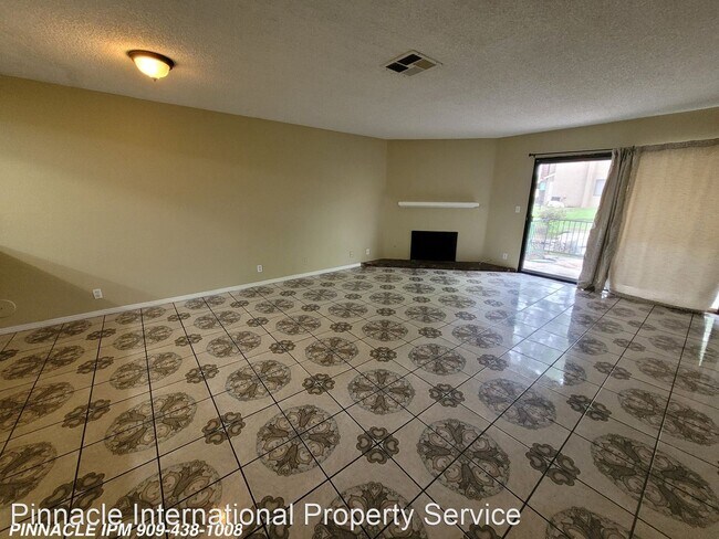 Foto del edificio - 2 br, 1 bath House - 959 S. Mountain Avenue