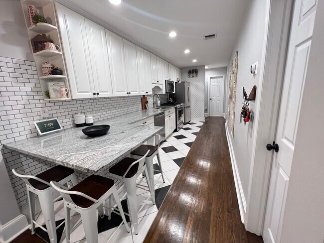 Kitchen - 128 69th St