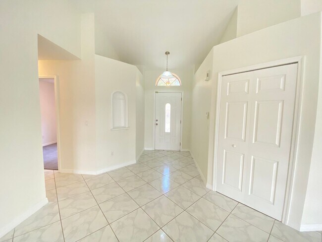 Foto del edificio - 9637 Lake Douglas Pl