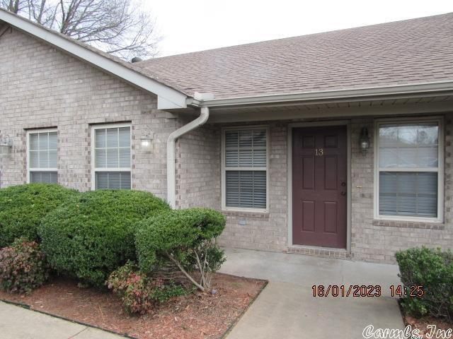 Building Photo - 720 E German Ln