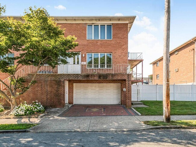 Foto del edificio - 14 Altamont Pl