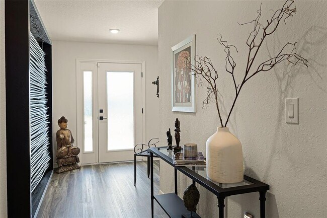Foto del edificio - 1535 Eucalyptus Wy