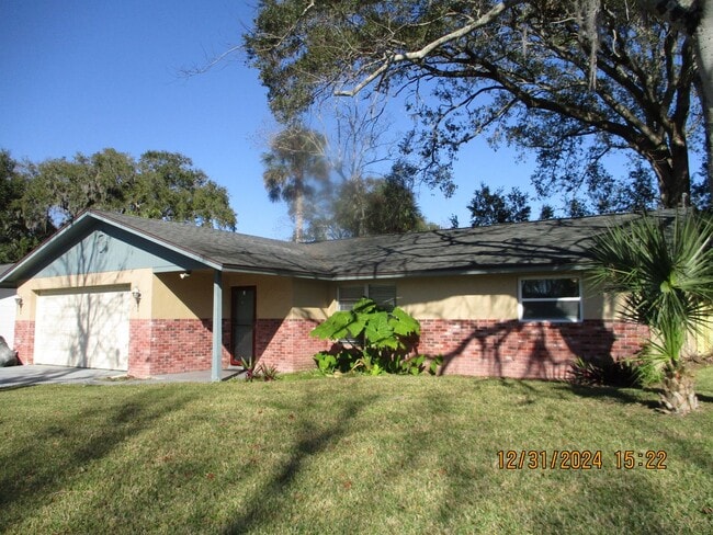 Photo - 1737 Western Rd House