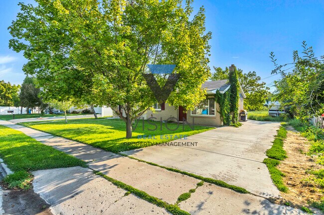 Building Photo - 363 S 800 E