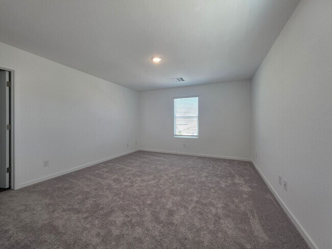 Foto del edificio - 3432 Sunbeam Dr