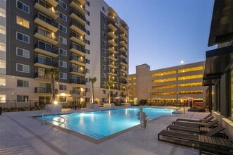 Building Photo - 18036 Park Row Blvd