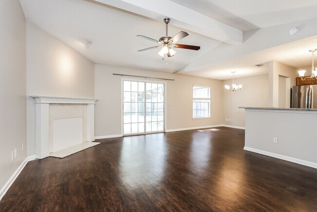 Building Photo - 7810 Spring Branch Dr S