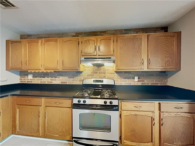 Building Photo - 1334 Weatherstone Way NE