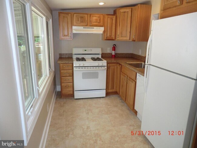 Building Photo - 3314 Arnold St