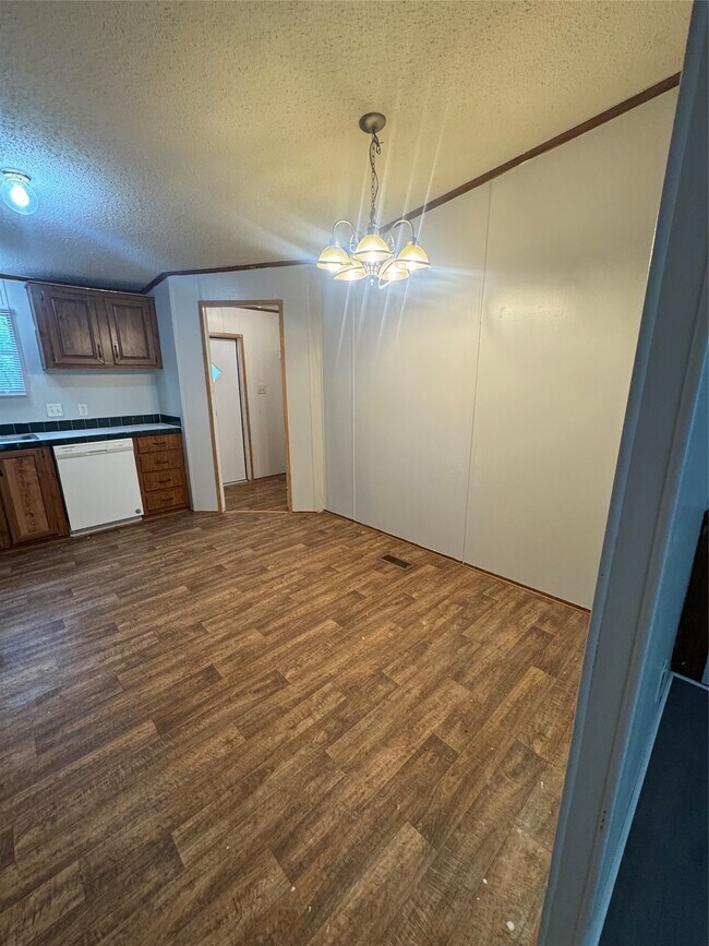 Foto del edificio - 15240 Paradise Cove Dr