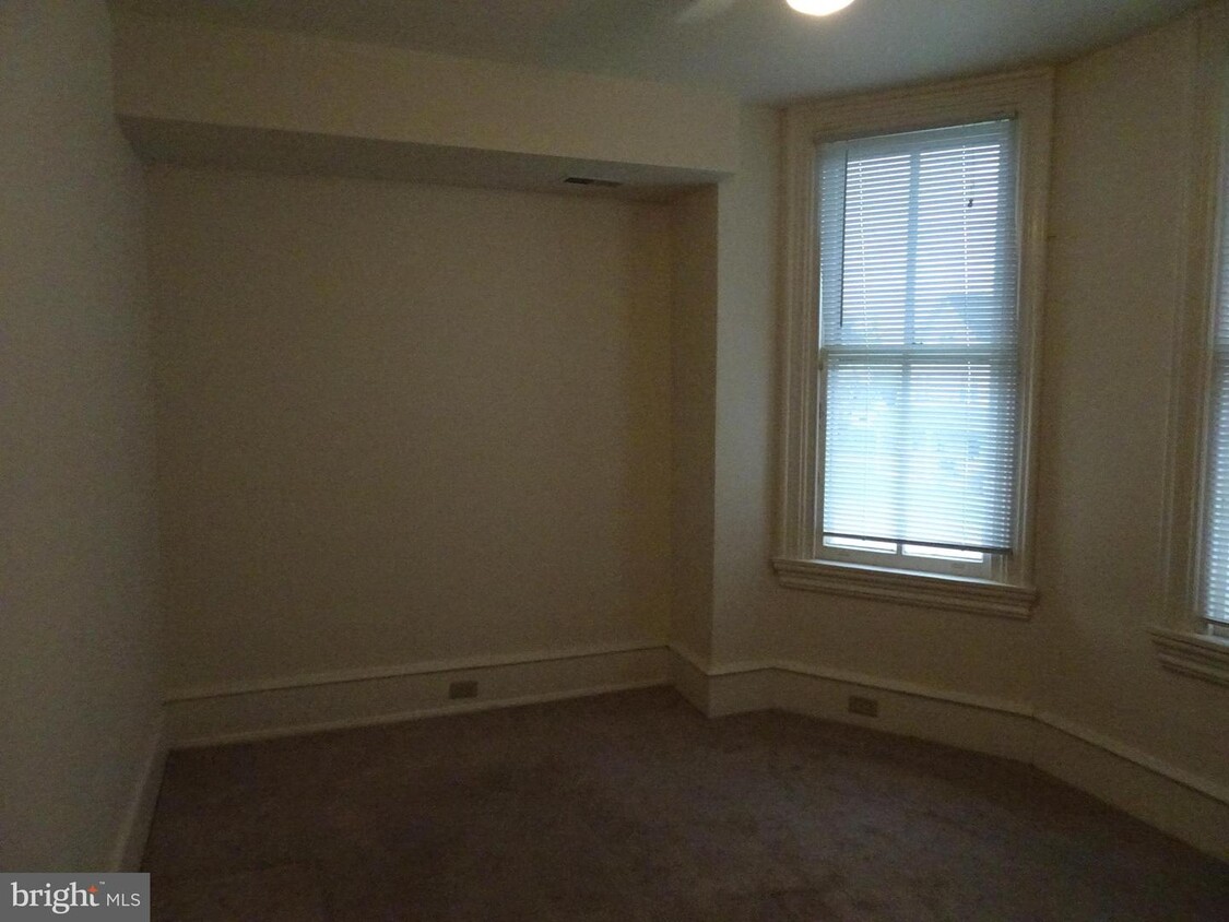 Primary Photo - 200 Jefferson St