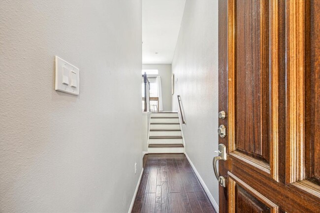 Foto del edificio - 5326 Blossom St