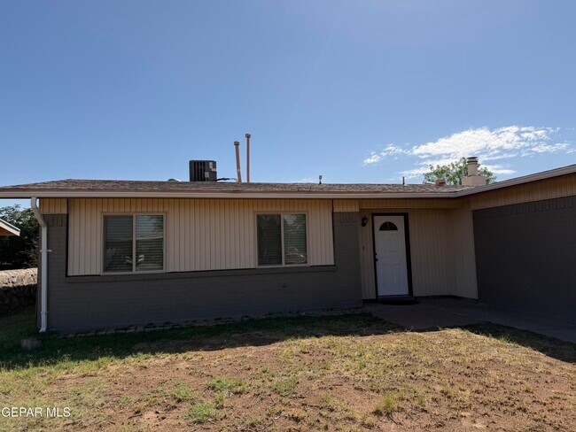 Building Photo - 10429 Persephone Dr