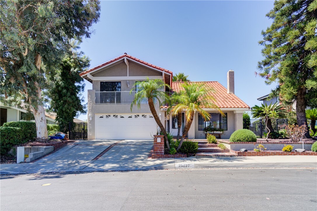 Foto principal - 23427 Stirrup Dr