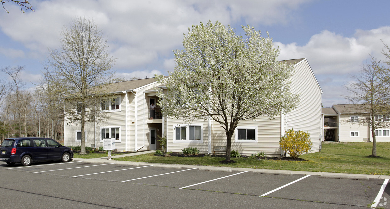 Primary Photo - Paradise Apartments