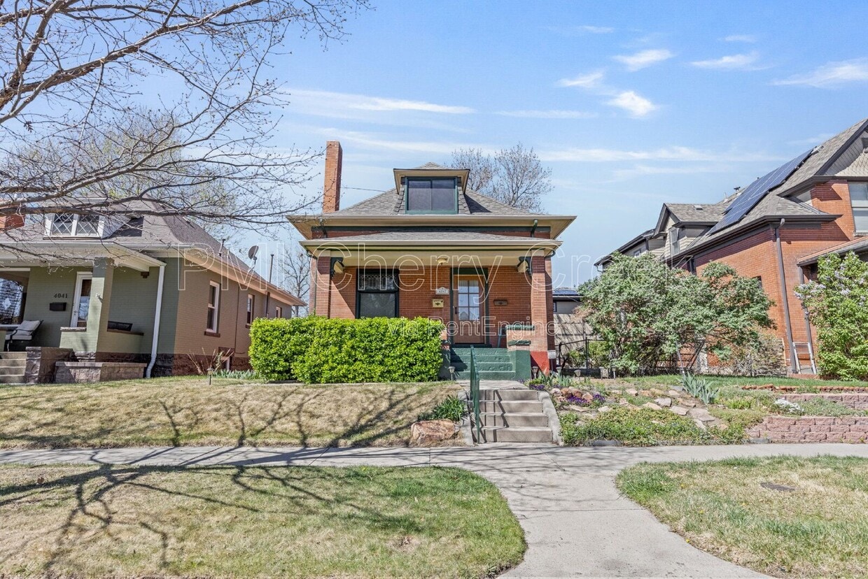 Photo - 4047 Wyandot Street