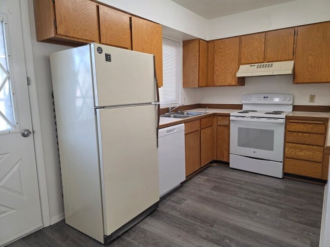 Building Photo - Two-Bedroom Condo