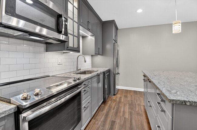 Photo - 600 Q St NW Apartment