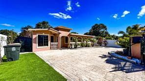 Building Photo - 12255 NW Miami Ct